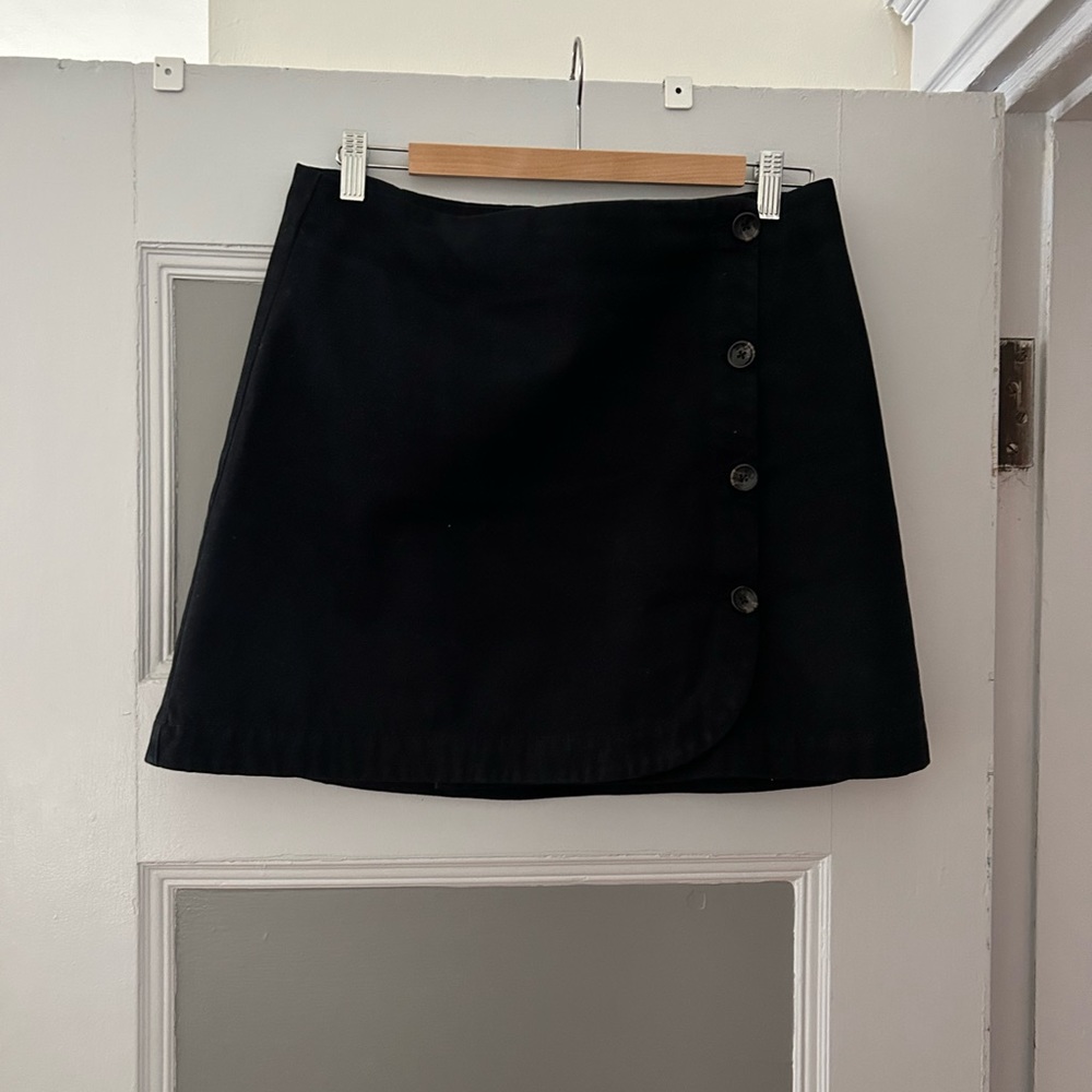 BDG Black Button Mini skirt Size Large